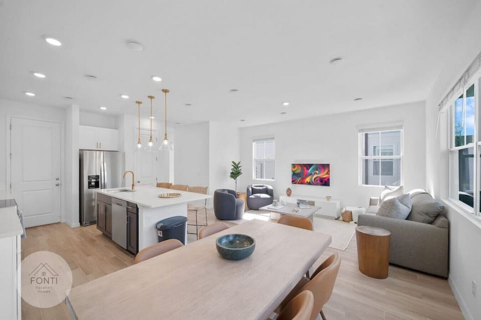 Dining Room#Disney #Parks #kingdom #springs #Vacation #Rental #waterpark #davenport #Kissimmee #Orlando #universal #citywalk #legoland #shortstay #longstay #championsgate #resort #golf #enclave #championsgatevacation