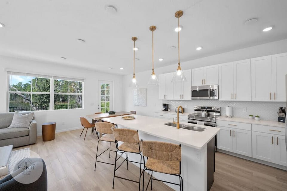 Kitchen Island#Disney #Parks #kingdom #springs #Vacation #Rental #waterpark #davenport #Kissimmee #Orlando #universal #citywalk #legoland #shortstay #longstay #championsgate #resort #golf #enclave #championsgatevacation