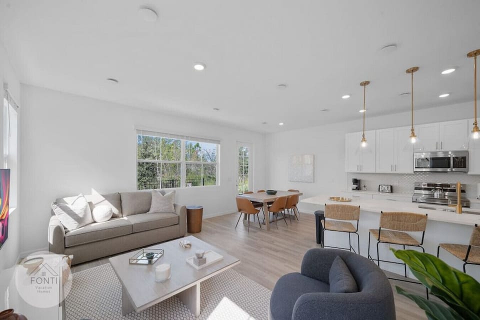 Open concept layout!#Disney #Parks #kingdom #springs #Vacation #Rental #waterpark #davenport #Kissimmee #Orlando #universal #citywalk #legoland #shortstay #longstay #championsgate #resort #golf #enclave #championsgatevacation