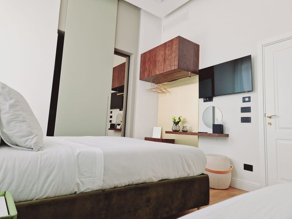 Superior Room | Egyptian cotton sheets, premium bedding, down comforters, pillowtop beds