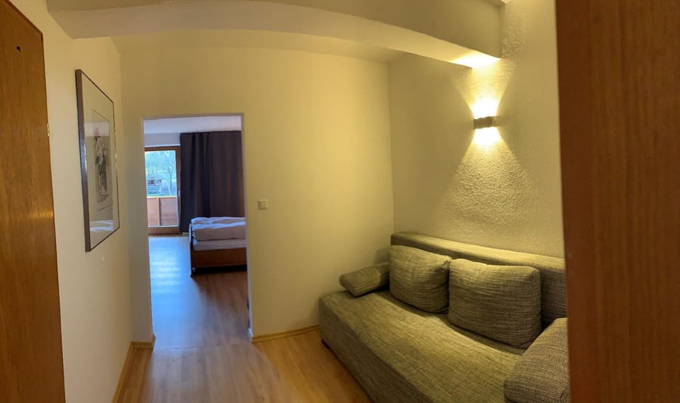 Room | Free WiFi