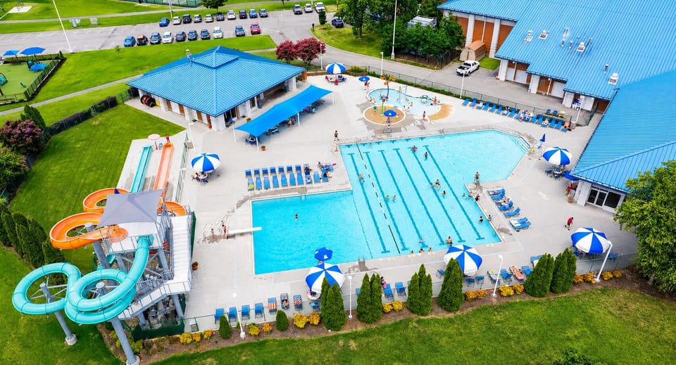 Start making your summer plans now. We’ll see you at the pool! 🏊‍♂️
🛝 30-foot double slide, splash pad & kiddie pool 
