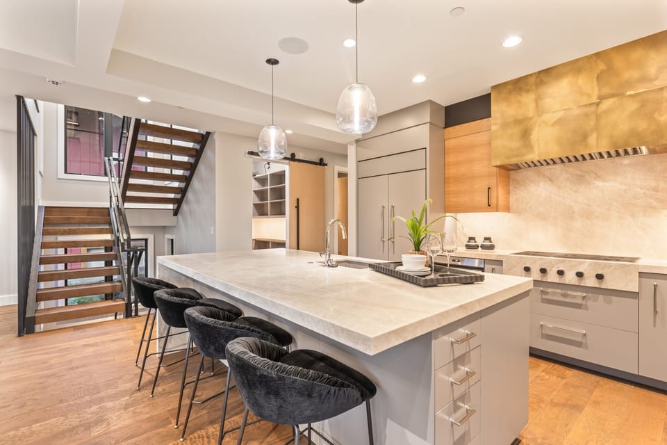 House, 5 Bedrooms | Private kitchen | Coffee/tea maker, fridge, oven, electric kettle