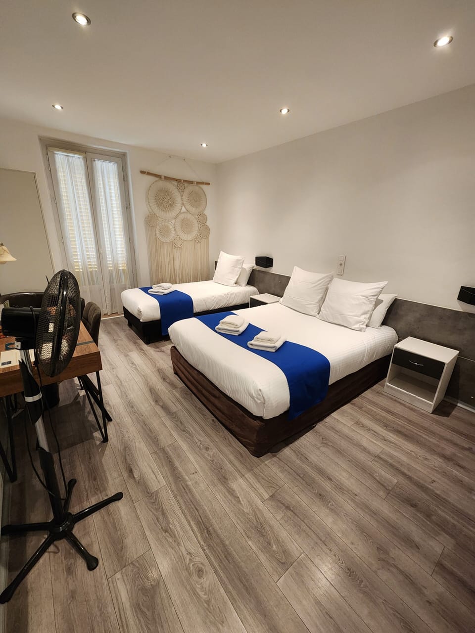 Comfort Triple Room, Multiple Beds | Hypo-allergenic bedding, desk, iron/ironing board, free WiFi