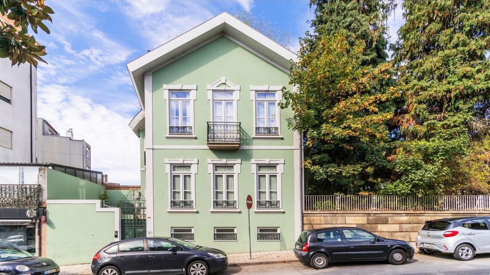 Gorgeous property building! #airbnb #property