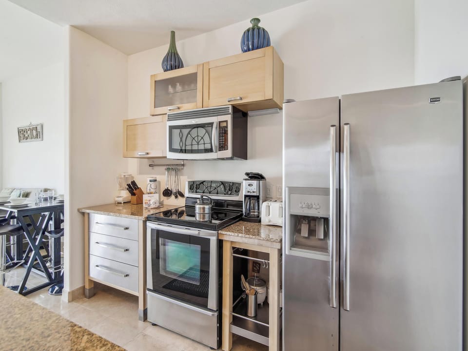 Condo (3 Bedrooms) | Property amenity