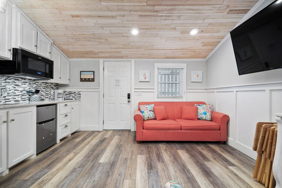 House (3 Bedrooms) | Property amenity