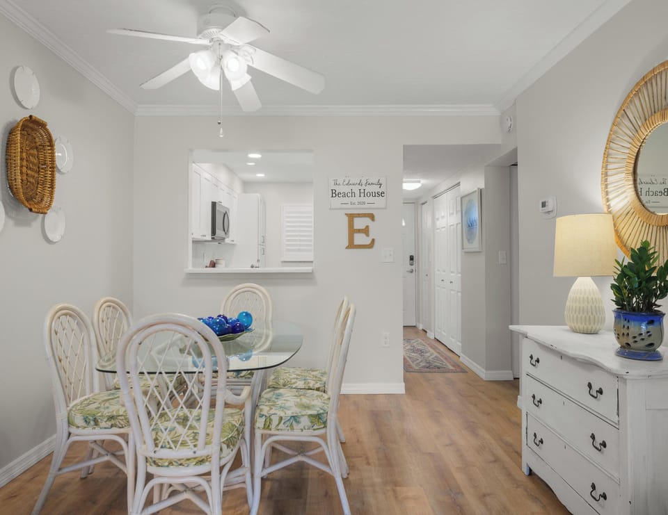 Condo (2 Bedrooms) | Property amenity