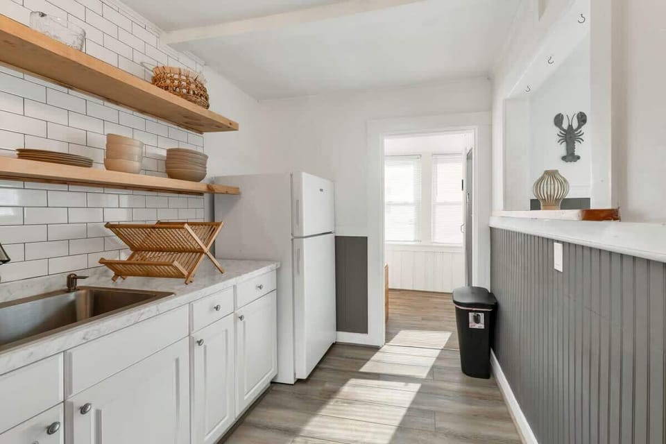 Fully stocked kitchen for all your cooking needs!
