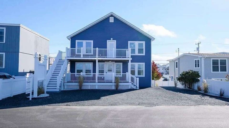 The 2nd floor porch is your private balcony with ocean views