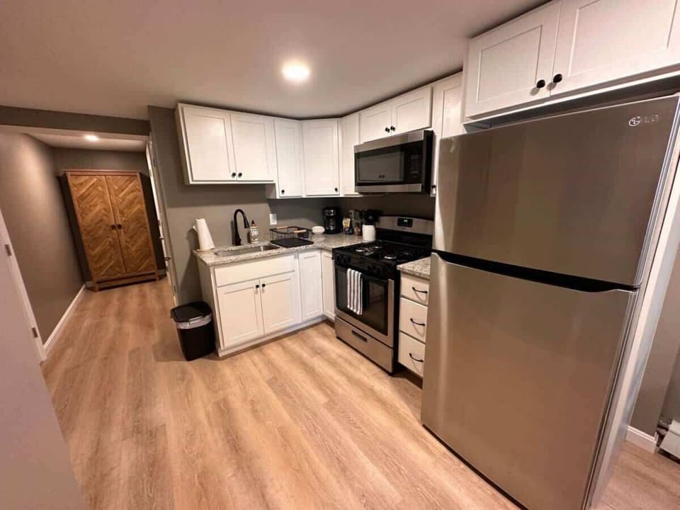 Kitchen with all your cooking needs!