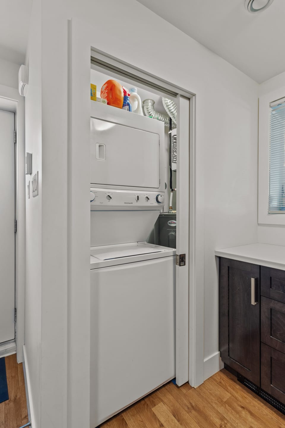 Laundry day made stylish. Welcome to our efficient and chic laundry corner. 🧺🔄 