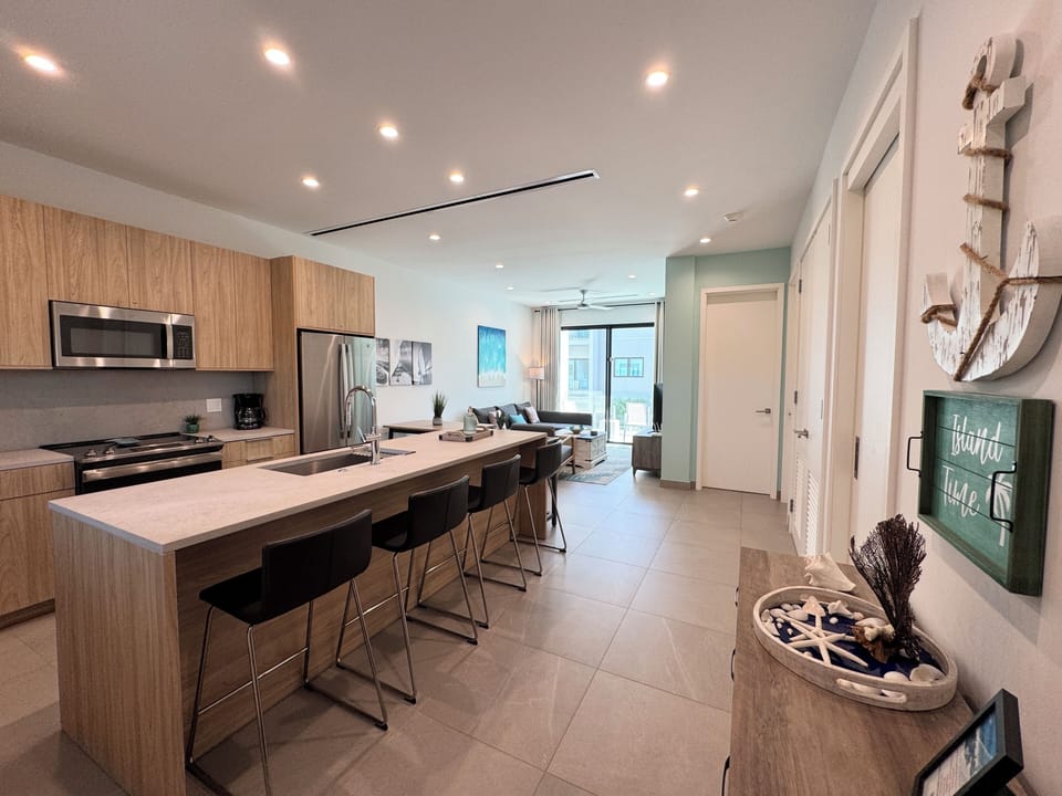 Spacious two bedroom, one bath, open plan condo.