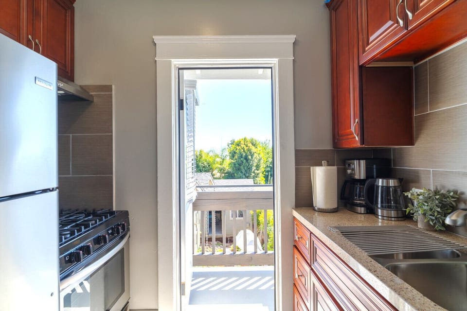 Fully Equipped Kitchen - Balcony