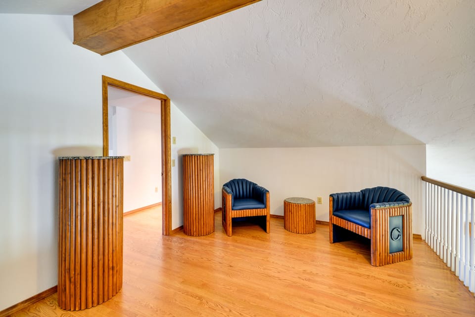 Loft | 2nd Floor