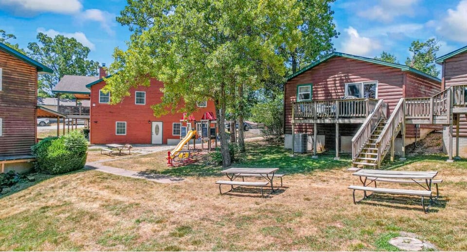 Embrace the great outdoors with a cabin that blends seamlessly into nature.