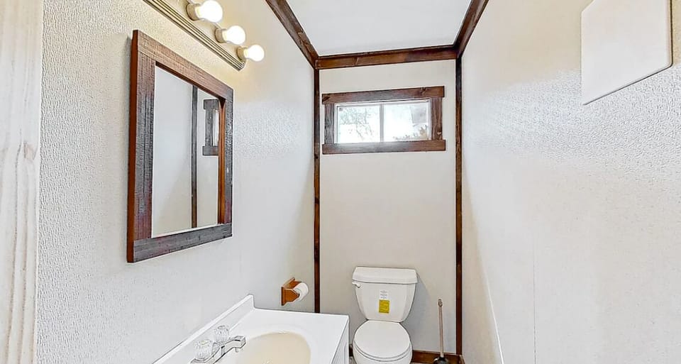 Power-Up Powder Room