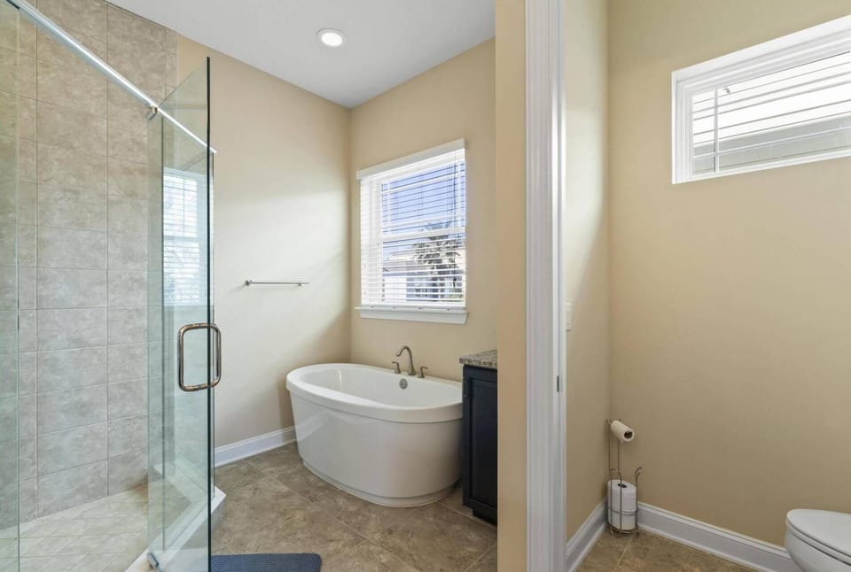 Master Bath With Dual Vanities, Soaker Tub, Shower, Toilet & Bidet