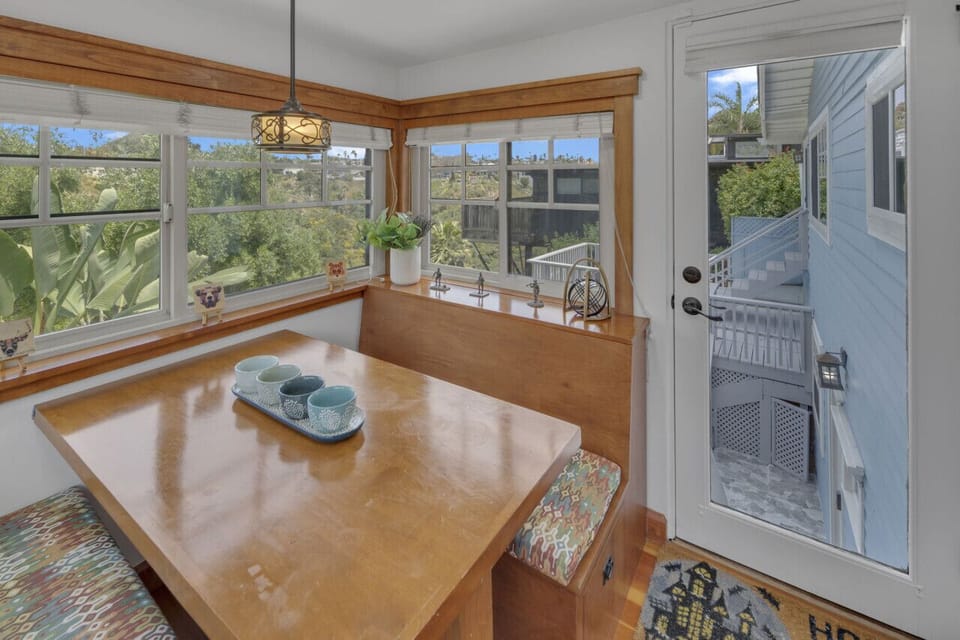 Breakfast Nook
