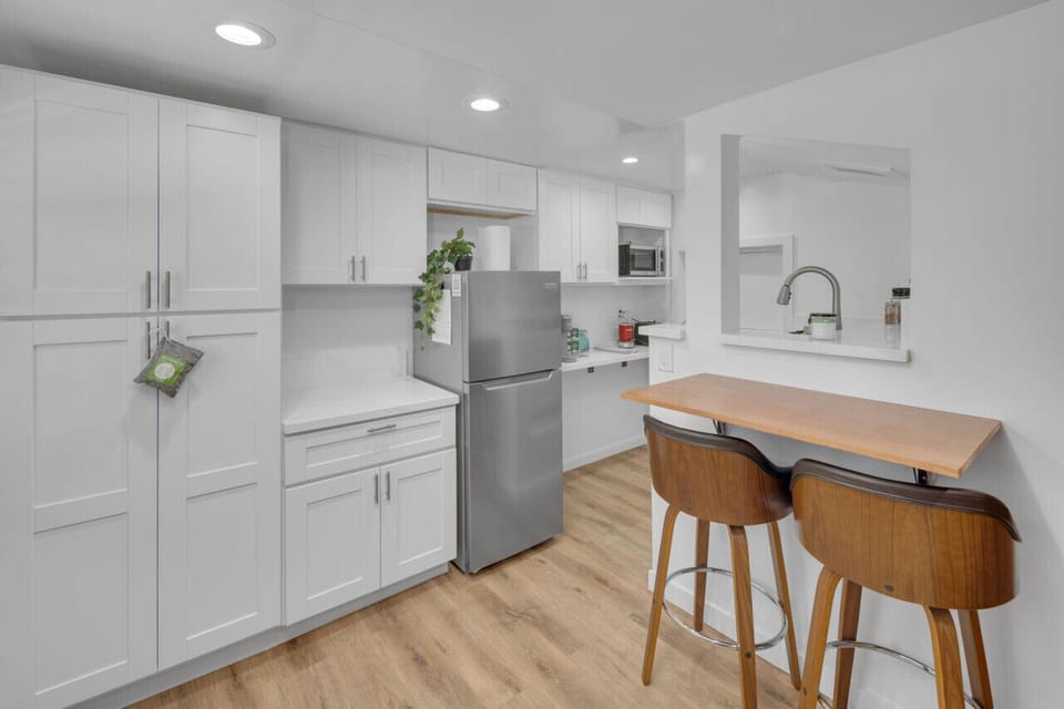 Convenient kitchenette with everything you need.