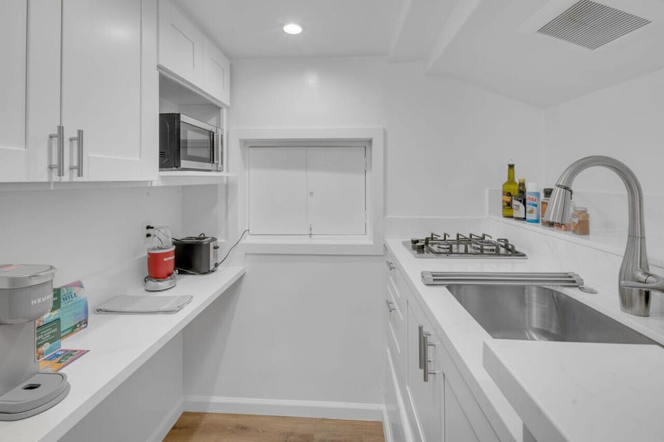 Convenient kitchenette with everything you need.