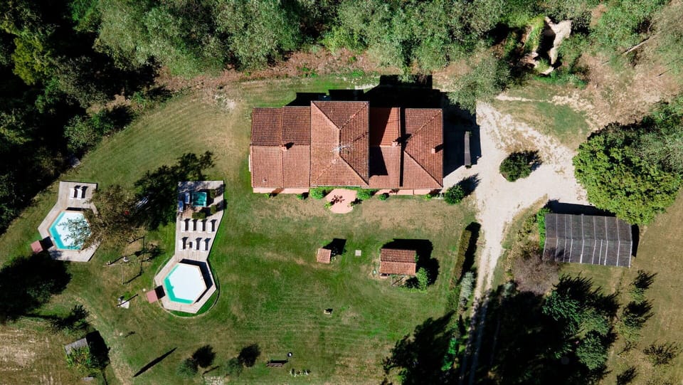 Activities, Amenities, Balcony / Terrace / Patio, Building Exterior, Garden, Pool, Spring, Summer, Wellness