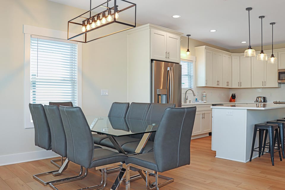 House, Multiple Beds (Desoto 1) | Dining