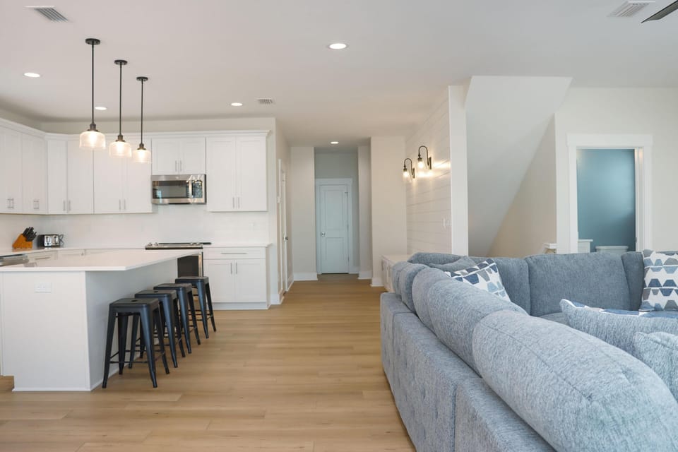 House, Multiple Beds (Desoto 2) | Living area