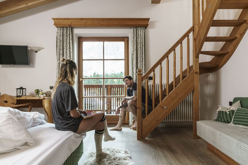 Family Room, Non Smoking, Mountain View | 1 bedroom, premium bedding, down comforters, desk