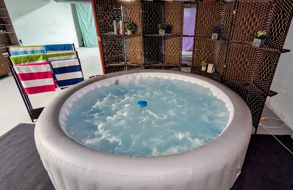 INDOOR 6 Person Hot Tub!