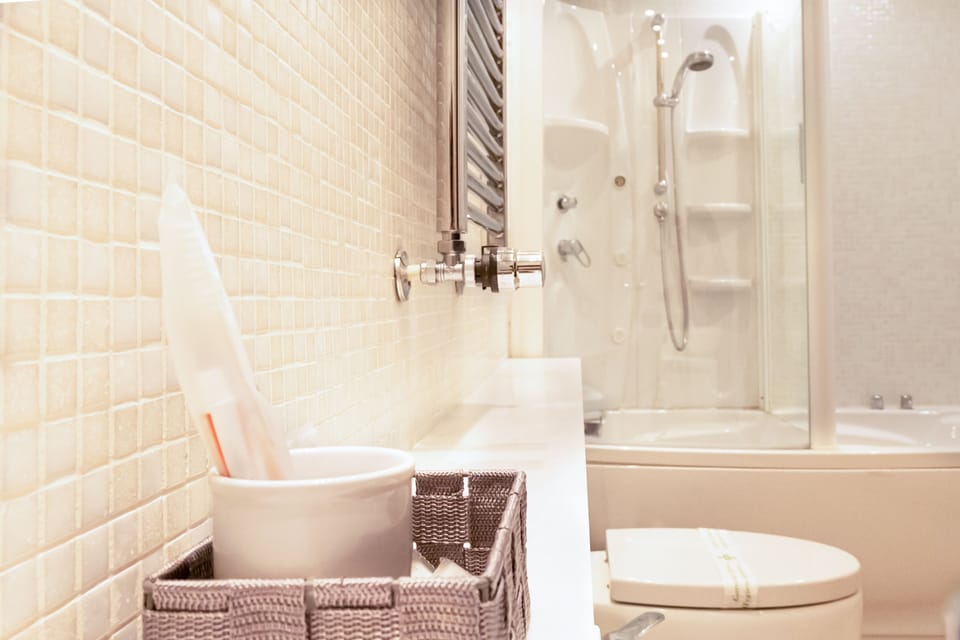 Comfort Condo | Bathroom