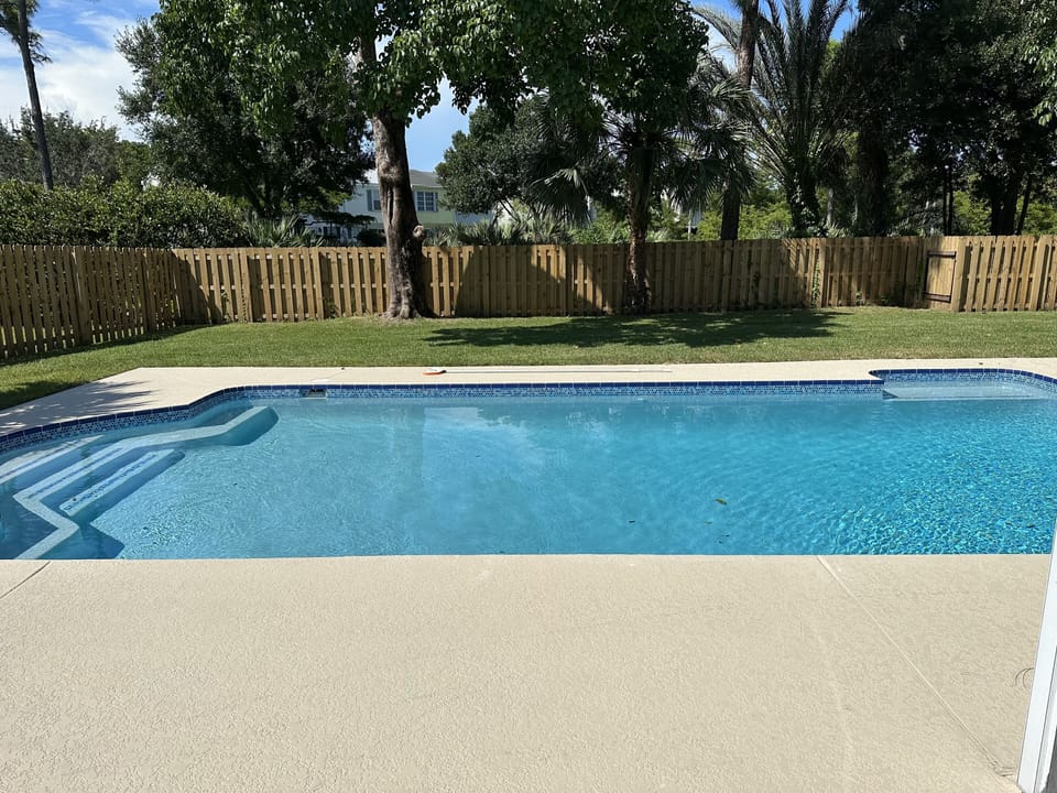 Large pool with space for your whole family! 