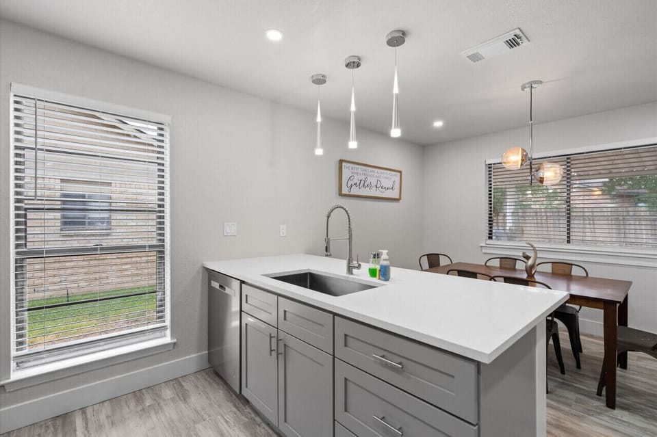 Kitchen Island Sink and Seating