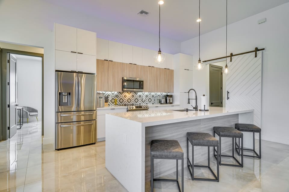 House (4 Bedrooms) | Interior