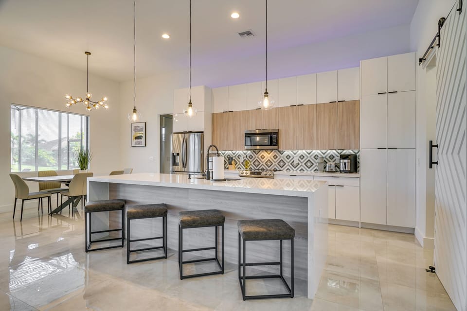 House (4 Bedrooms) | Interior