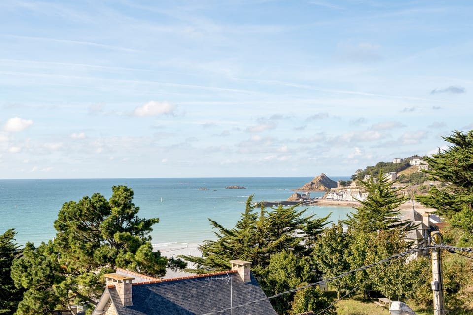 Beach/ocean view