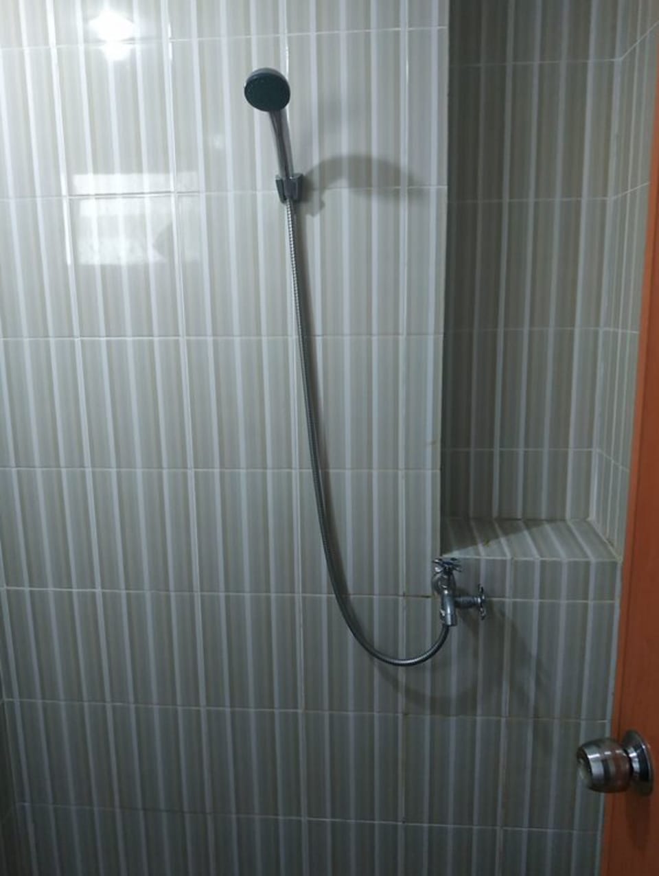 Deluxe Double Room | Bathroom | Shower, towels