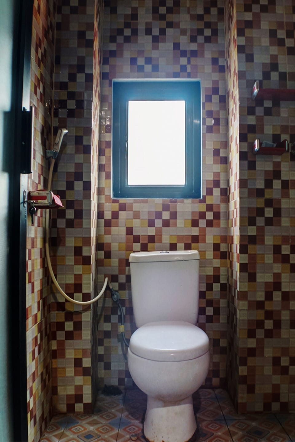 Deluxe Double Room | Bathroom | Shower, rainfall showerhead, towels