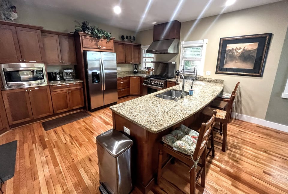Spacious kitchen with everything you need!