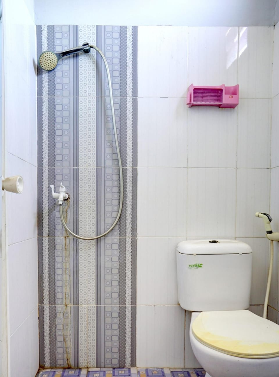 Standard Double Room | Bathroom | Shower, soap