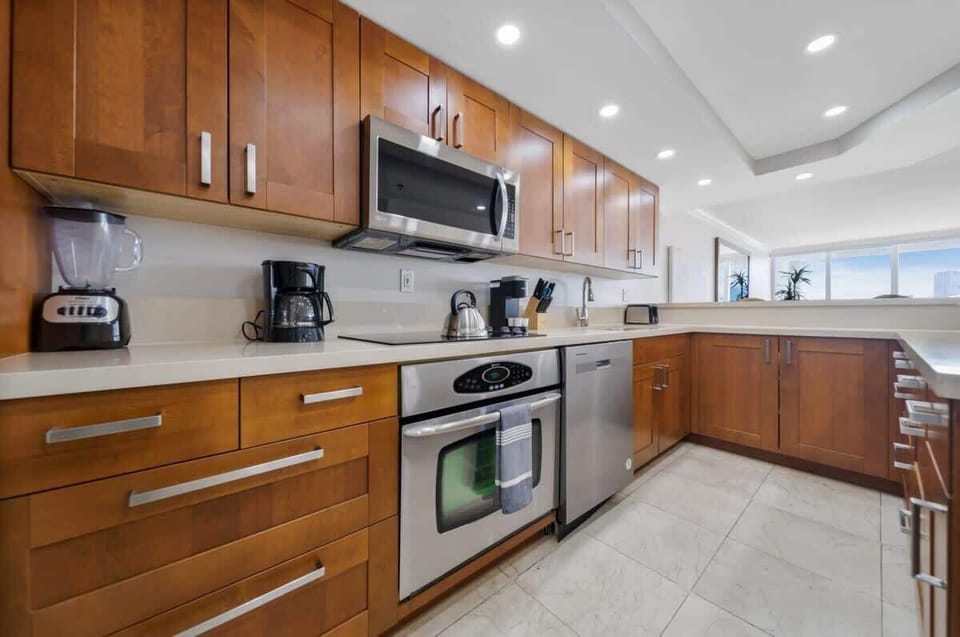 Fully equipped kitchen