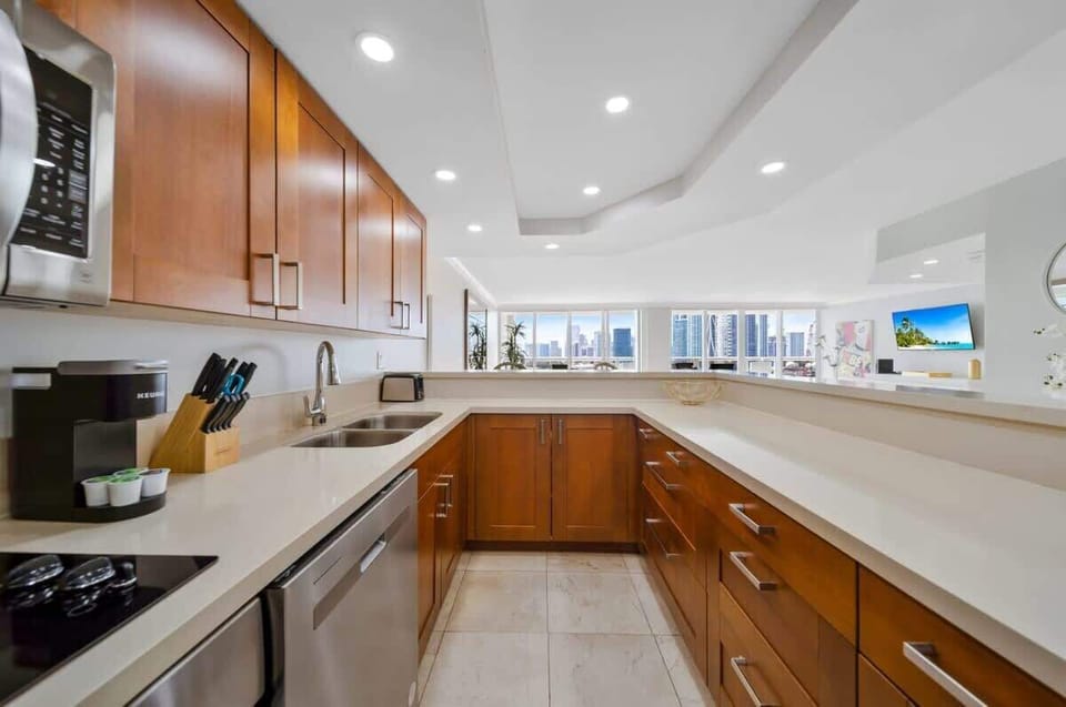Fully equipped kitchen
