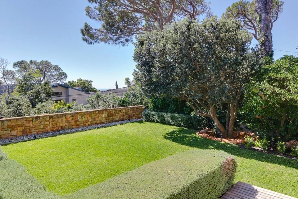 House | 5 bedrooms, desk, Internet