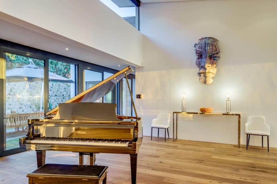House | 5 bedrooms, Internet