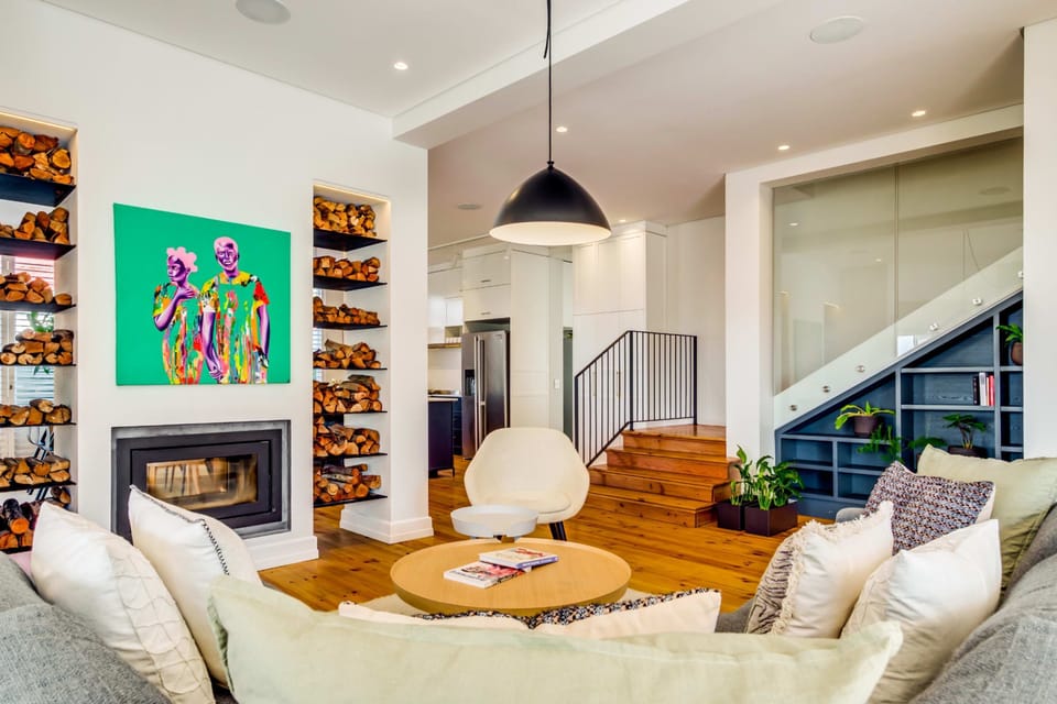 House | 4 bedrooms, desk, Internet