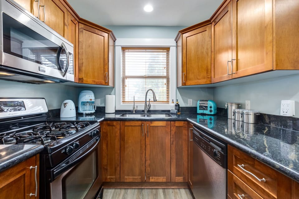 Fully equipped & stocked kitchen