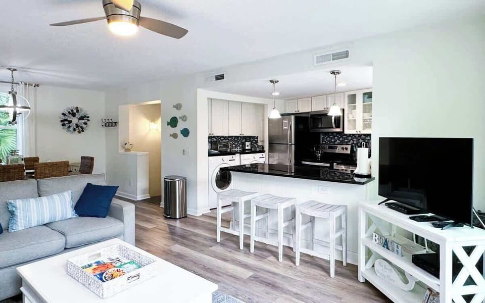 Living Area and Breakfast Bar