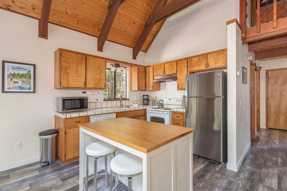 Kitchen 1