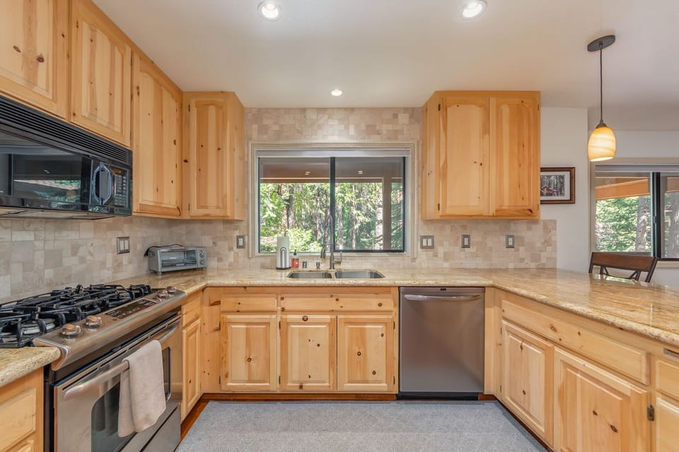 Kitchen 1