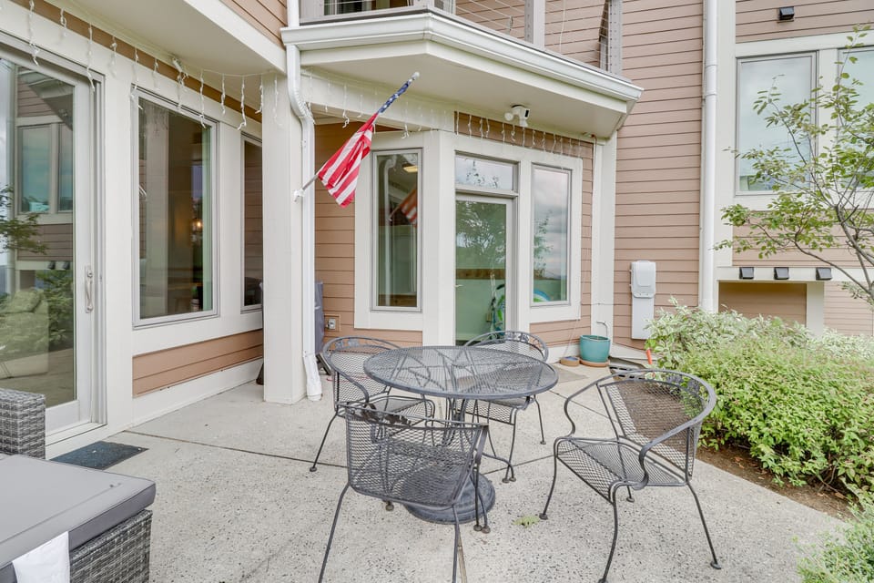 Private Patio | Outdoor Dining Area